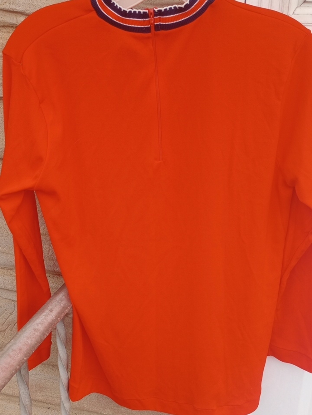 Vintage Retro Colorful Red Stretch Nylon Top w/ Navy Blue Scalloped Collar, Med - Picture 4 of 4